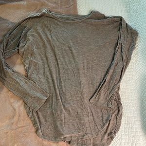 Women’s light weight long sleeve